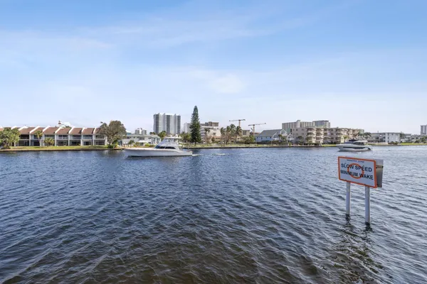 $4,500 | 2880 Northeast 14th Street Causeway, Unit 904, Pompano Beach, FL 33062