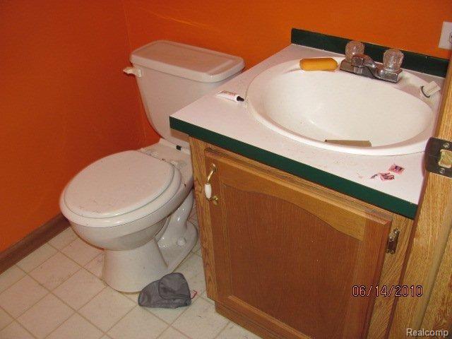 5782 Wilson Road Columbiaville, MI 48421 - Photo 5 of 7 17 Bath 2