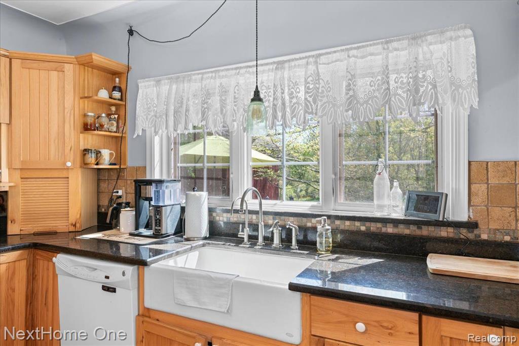 3440 Crandall Road Howell, MI 48855 - Photo 11 of 36 Gallery Image 11