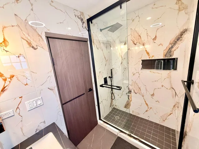 $595,000 | 1509 Center Street, Des Plaines, IL 60018