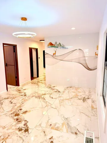 $595,000 | 1509 Center Street, Des Plaines, IL 60018