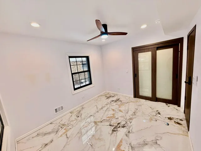 $595,000 | 1509 Center Street, Des Plaines, IL 60018