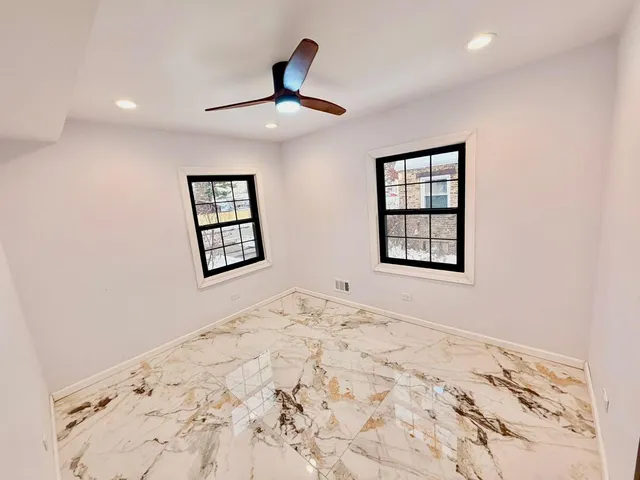 $595,000 | 1509 Center Street, Des Plaines, IL 60018