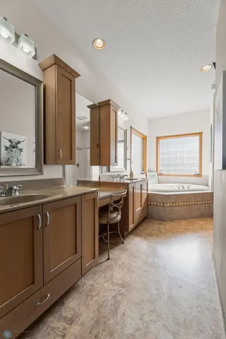 $874,900 | 4814 37th Avenue North, Reile's Acres, ND 58102