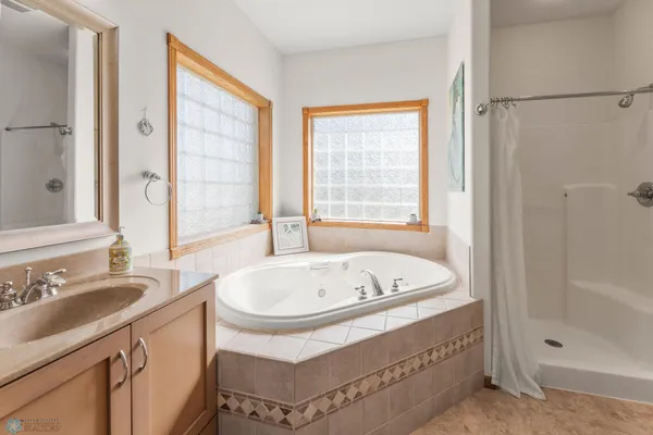 $874,900 | 4814 37th Avenue North, Fargo, ND 58102