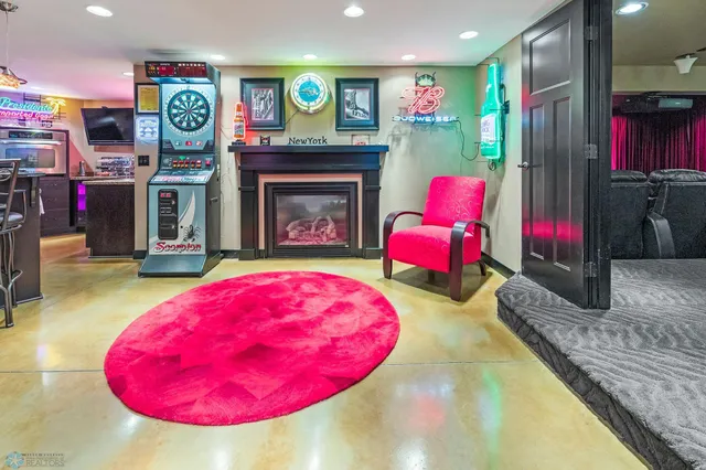 $874,900 | 4814 37th Avenue North, Reile's Acres, ND 58102