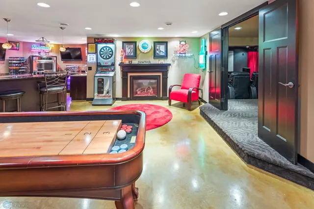 $874,900 | 4814 37th Avenue North, Reile's Acres, ND 58102