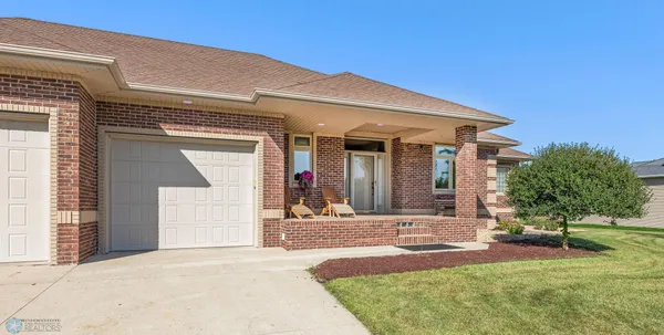 $874,900 | 4814 37th Avenue North, Fargo, ND 58102