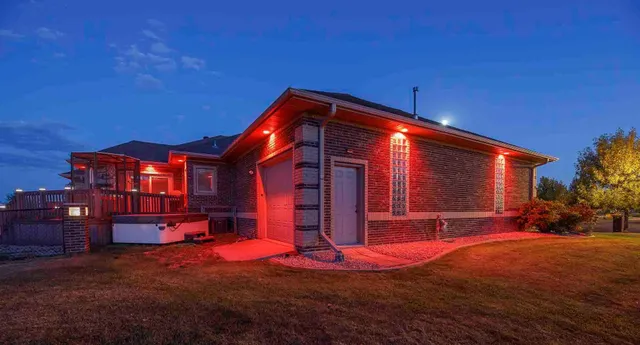 $874,900 | 4814 37th Avenue North, Reile's Acres, ND 58102