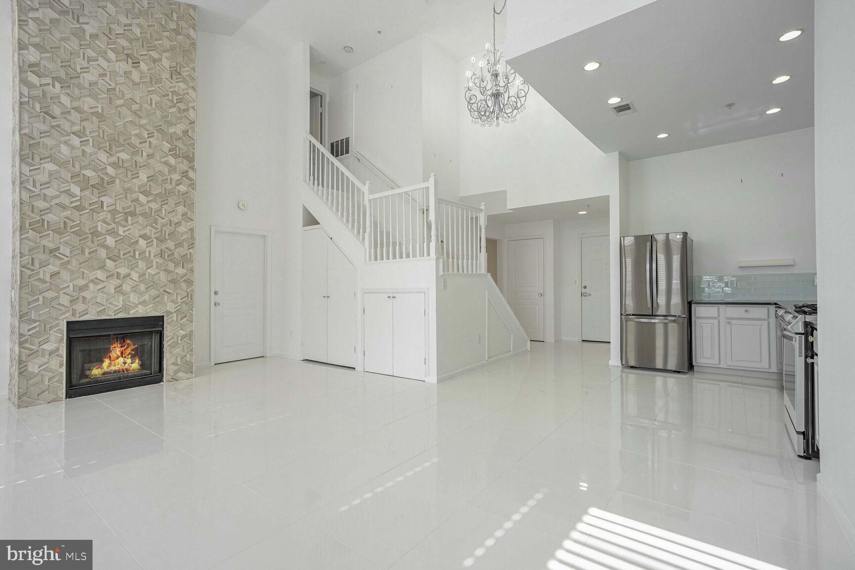 12000 Market Street, Unit 421 Reston, VA 20190 - Photo 3 of 64 Entry Foyer
