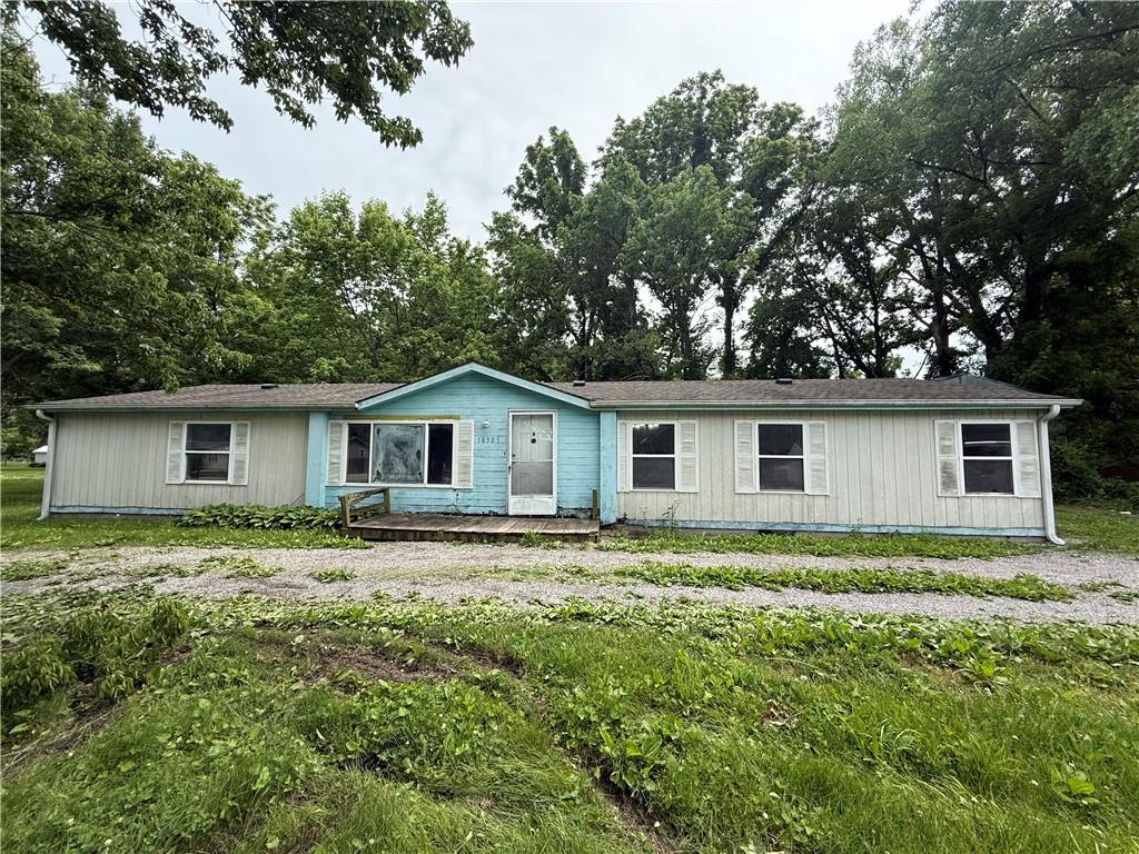 18505 East Truman Road Independence, MO 64057 - Photo 1 of 25