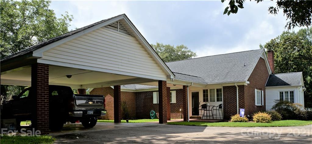 413 Gillsbrook Road Lancaster, SC 29720 - Photo 5 of 33 Gallery Image 5