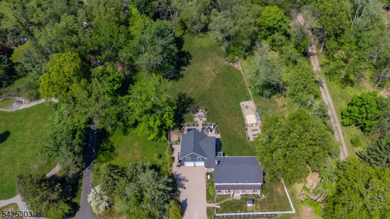 27 Village Road New Vernon, NJ 07976 - Photo 31 of 31