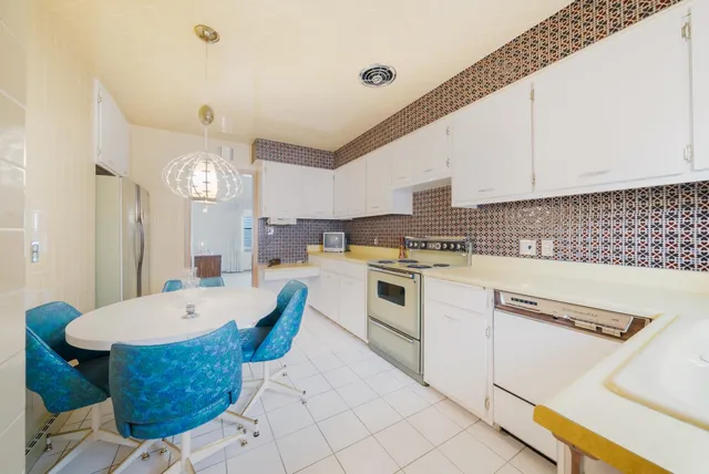 $275,000 | 1819 Hubbard Street, Oshkosh, WI 54902