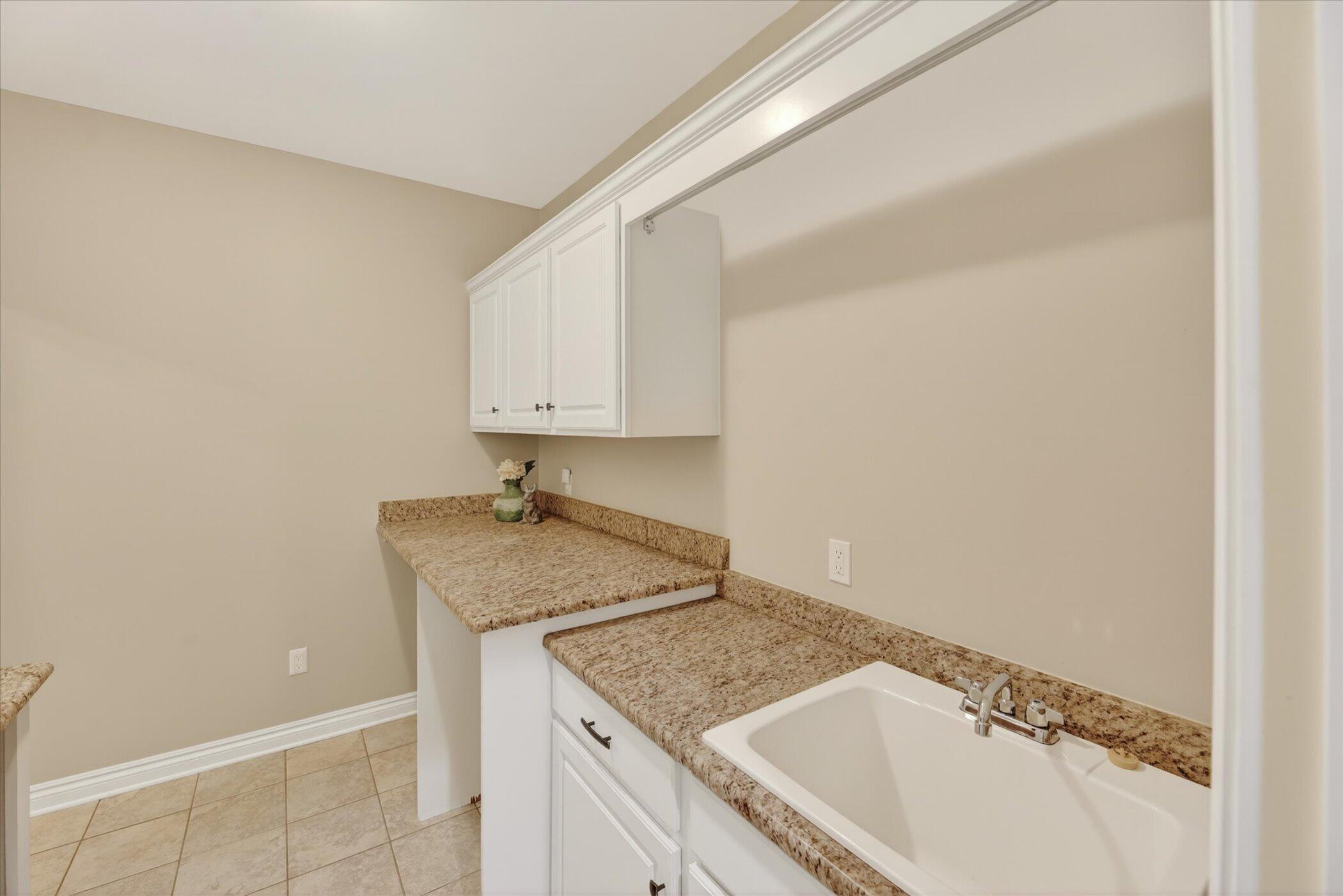 3790 Timber Green Court Howell, MI 48843 - Photo 31 of 85 36-3790-Timber-Green-Ct-Windowstill