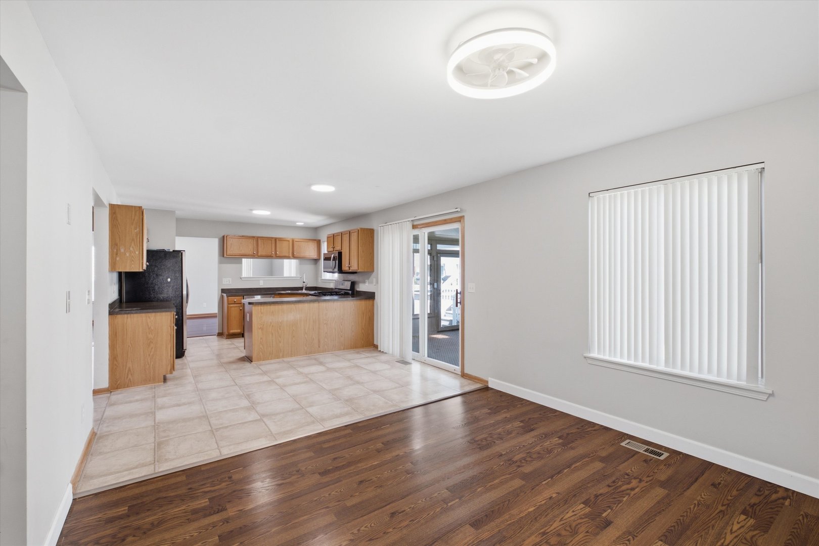 1986 Wedgewood Circle Romeoville, IL 60446 - Photo 11 of 47