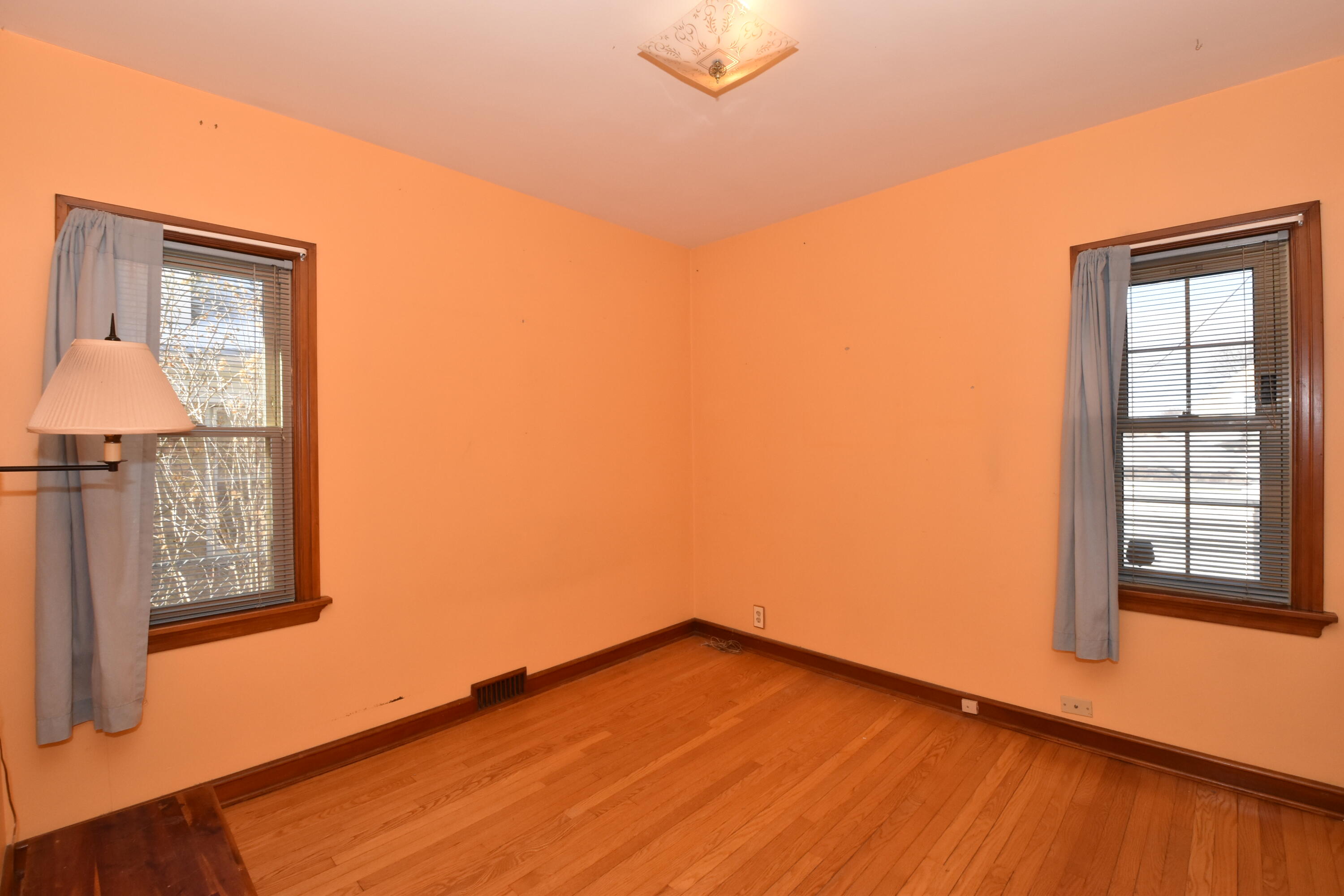 5132 West Townsend Street Milwaukee, WI 53216 - Photo 11 of 26 Hardwood flooring