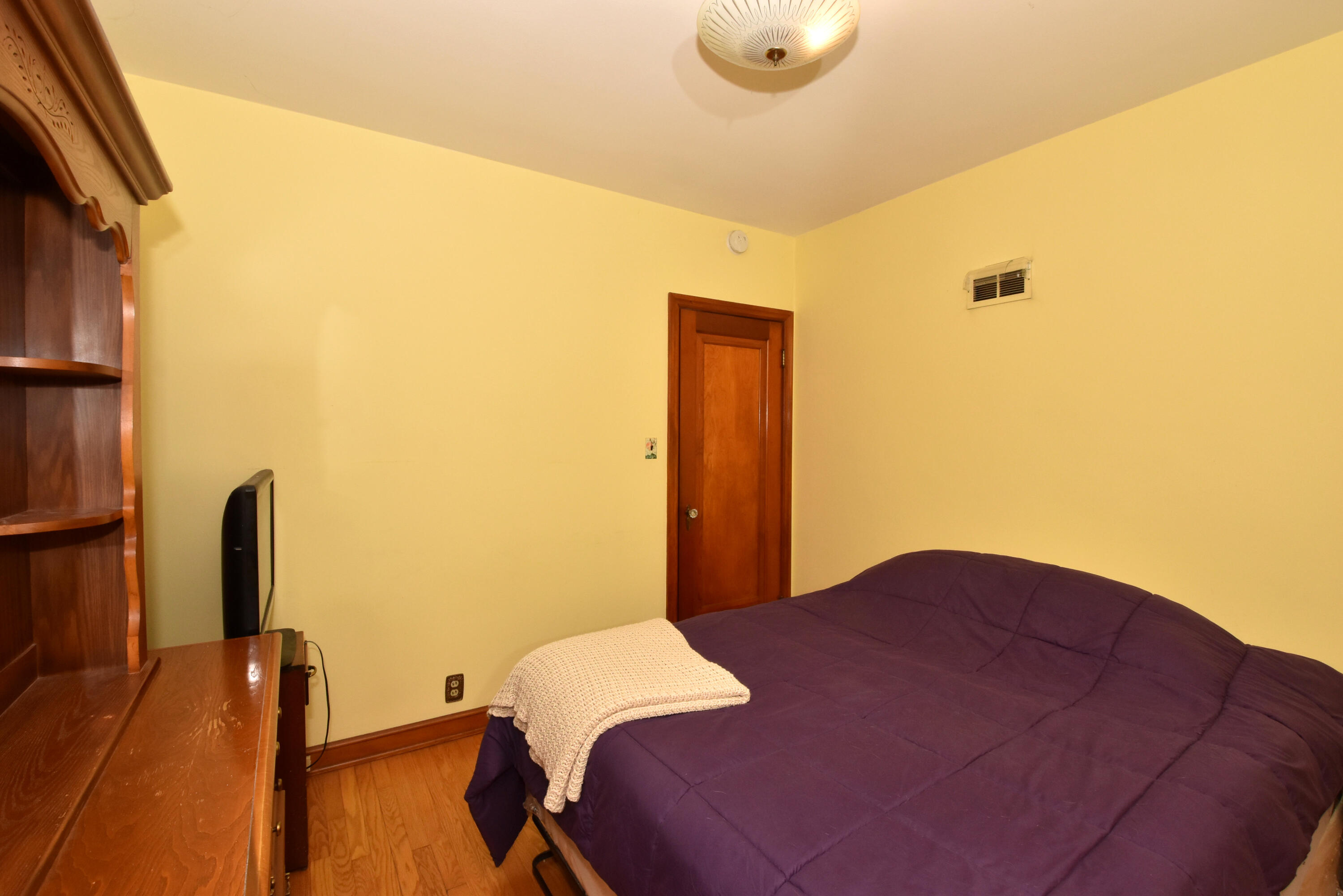 5132 West Townsend Street Milwaukee, WI 53216 - Photo 15 of 26 Bedroom