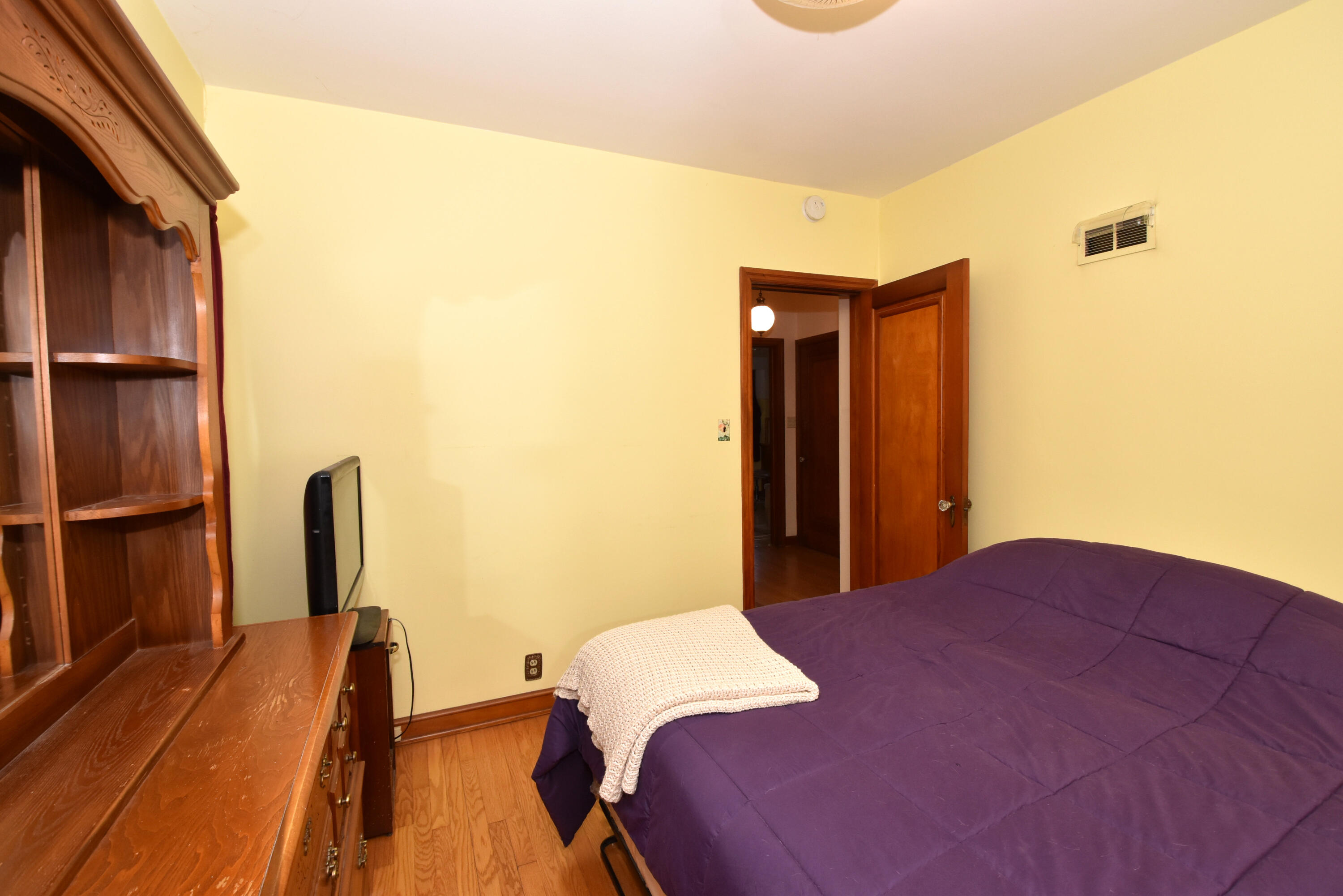 5132 West Townsend Street Milwaukee, WI 53216 - Photo 16 of 26 Bedroom