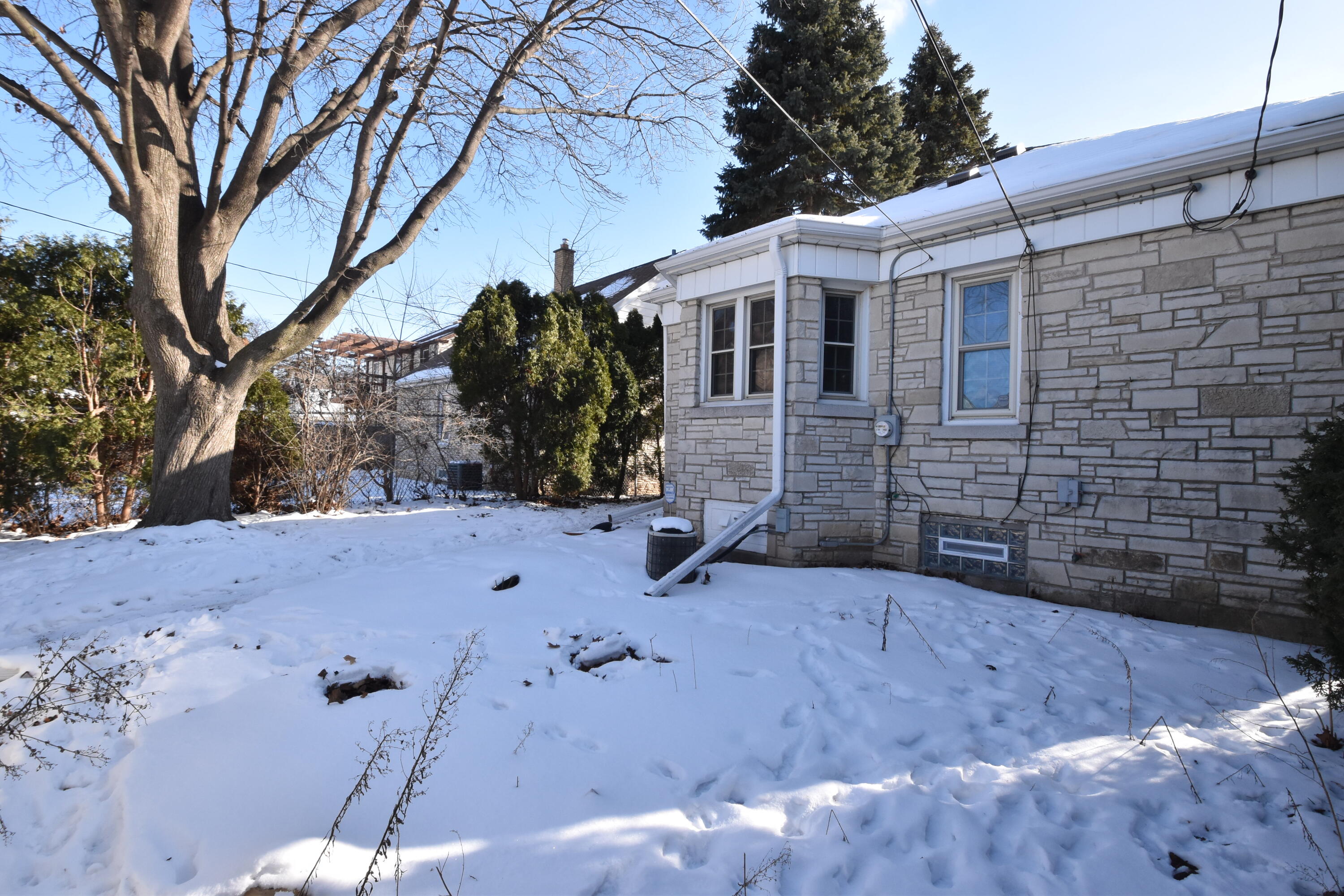 5132 West Townsend Street Milwaukee, WI 53216 - Photo 22 of 26 Yard