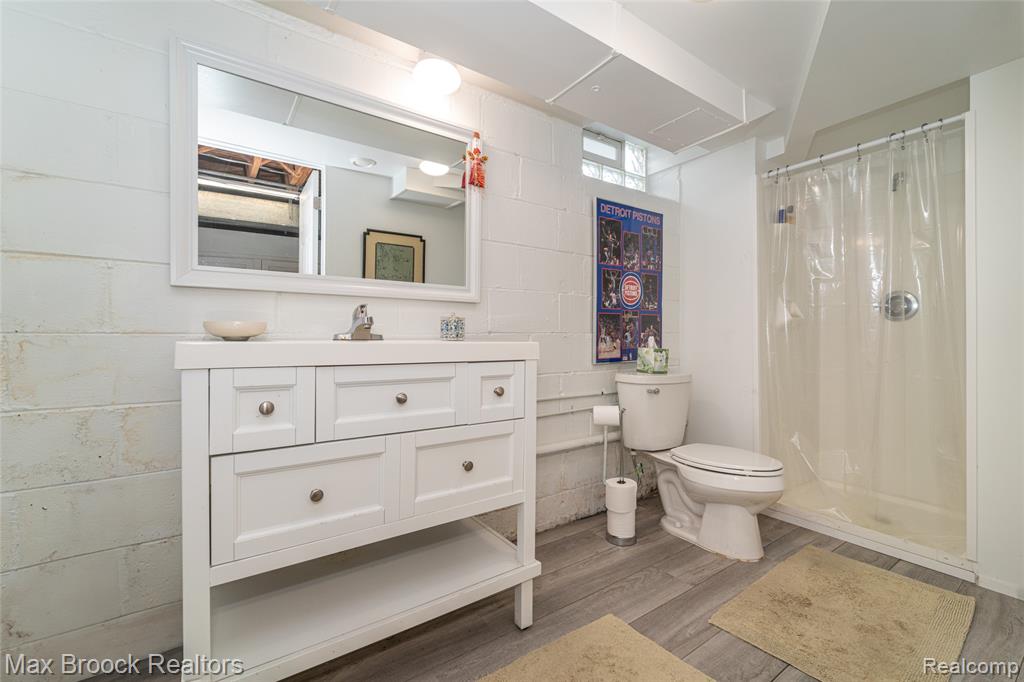 16926 Beverly Road Beverly Hills, MI 48025 - Photo 18 of 25
