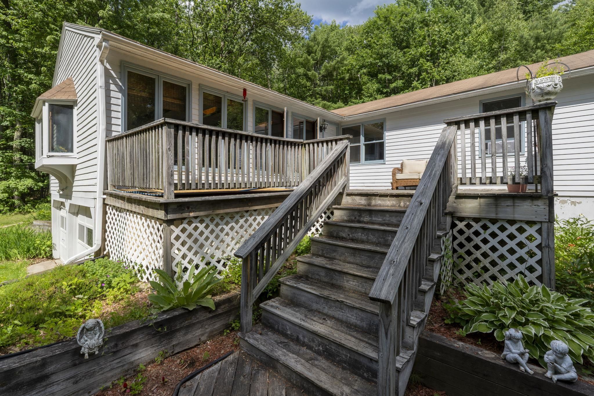 127 Mountain Road Deerfield, NH 03037 - Photo 5 of 31