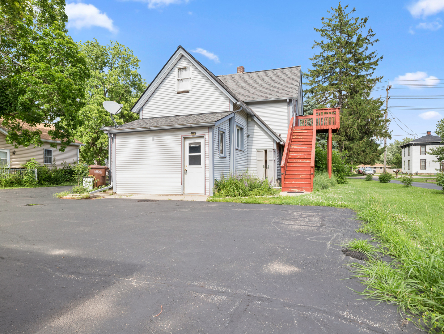 311 Marengo Road Harvard, IL 60033 - Photo 2 of 47
