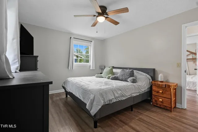 $299,985 | 390 Wallace Pike, Bristol, VA 24202