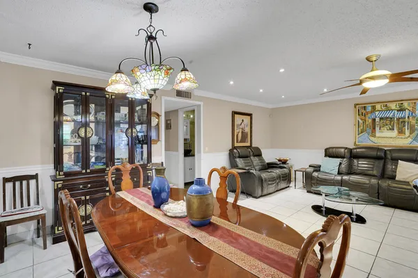 $175,000 | 902 South Drive, Unit C, Delray Beach, FL 33445