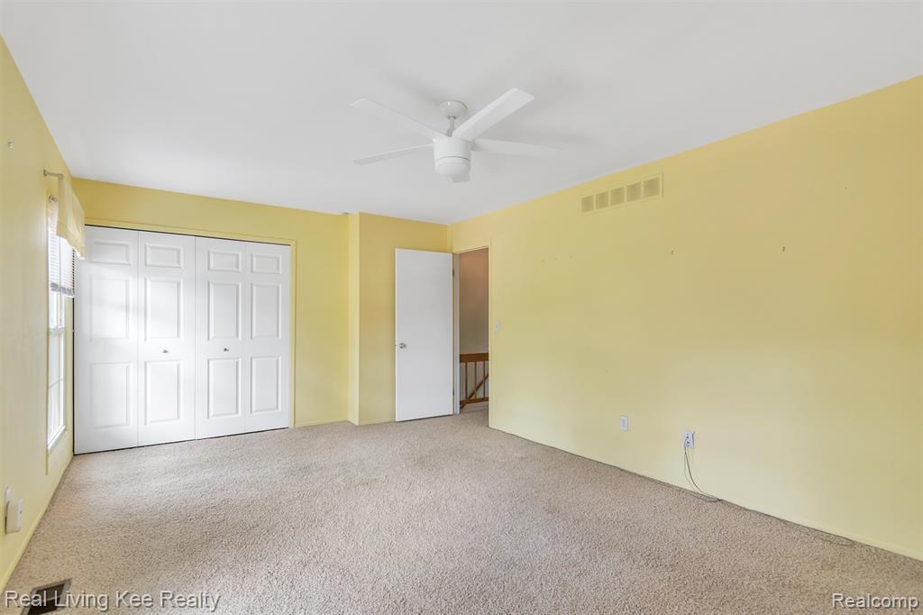 1594 Ravine Lane Rochester Hills, MI 48306 - Photo 19 of 32