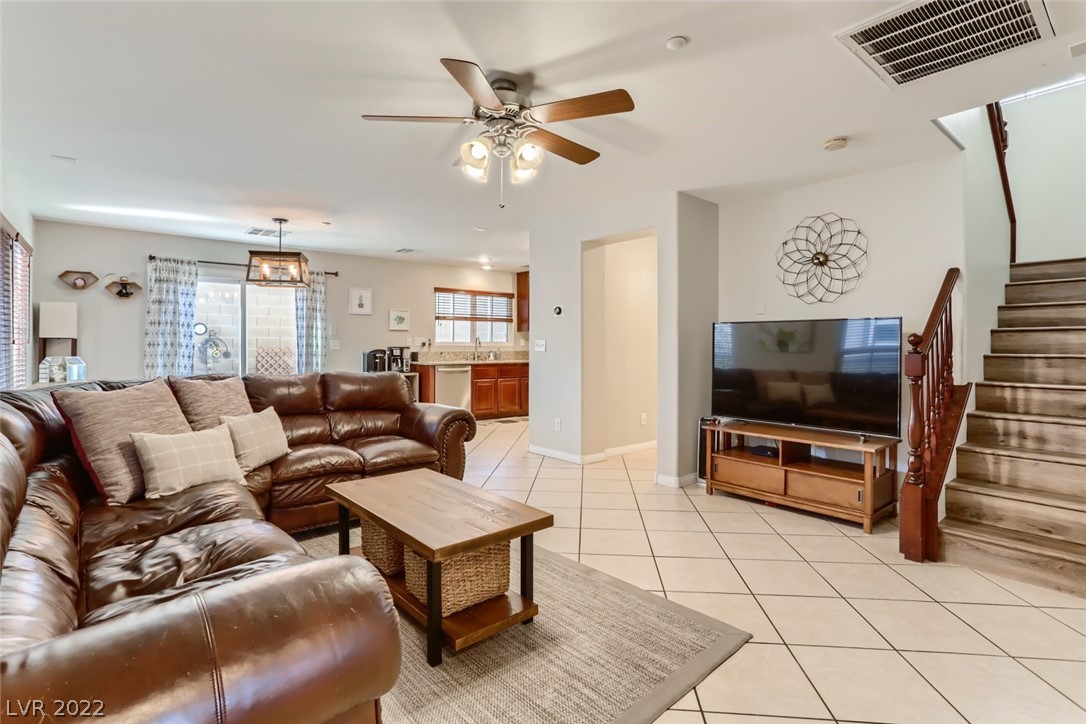 685 Monument Point Street Henderson, NV 89002 - Photo 4 of 27 Gallery Image 4