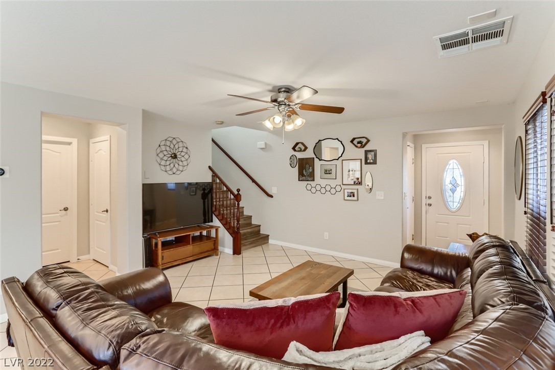 685 Monument Point Street Henderson, NV 89002 - Photo 6 of 27 Gallery Image 6