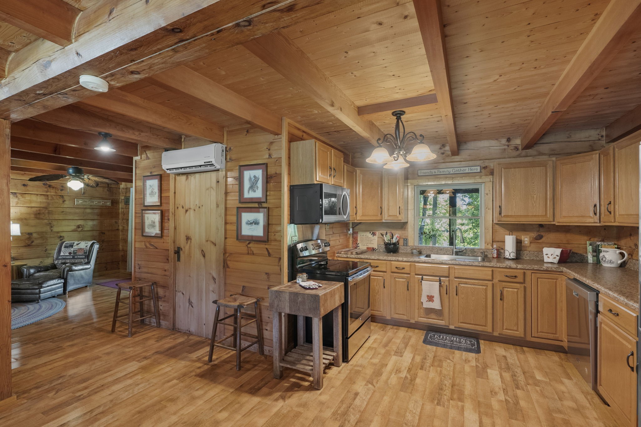 546 Hiwassee Road Lebanon, TN 37087 - Photo 24 of 67 a kitchen with lots of counter top space and dining table
