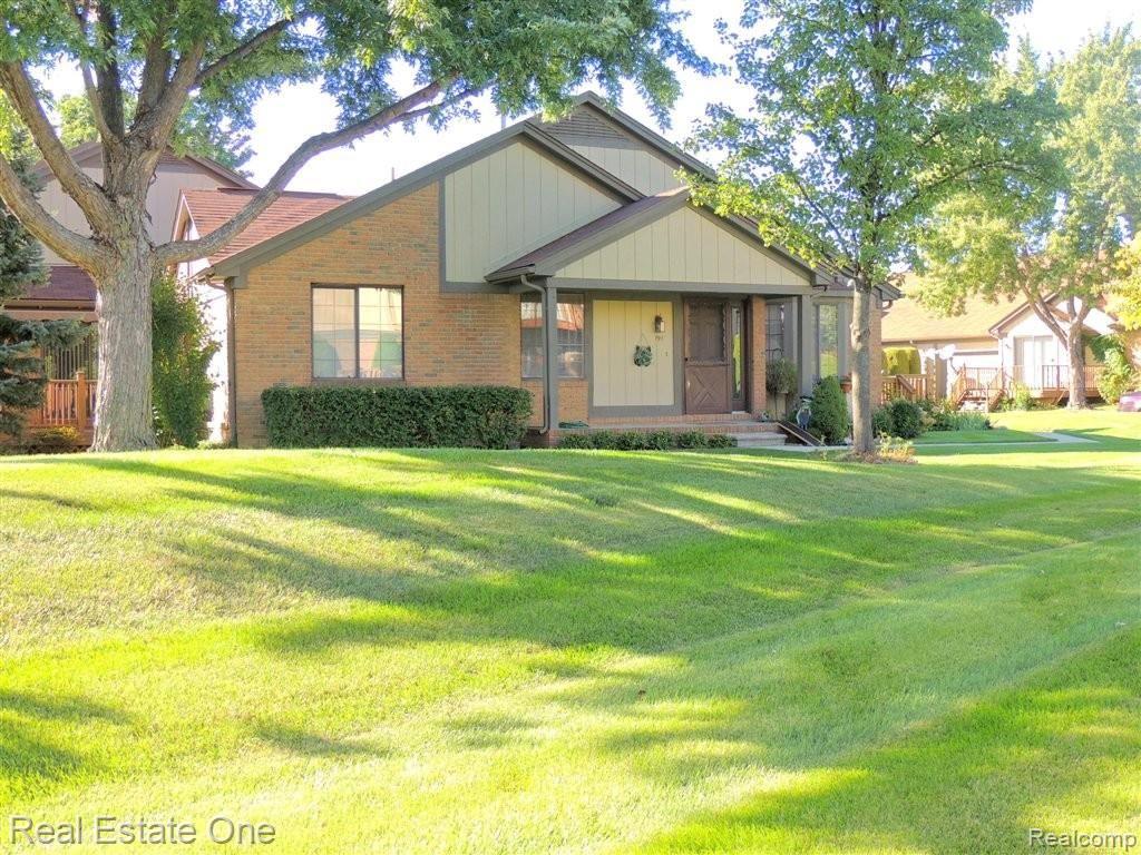191 Meadow Ln Circle, Unit M 41 Rochester, MI 48307 - Photo 1 of 13 FRONT VIEW