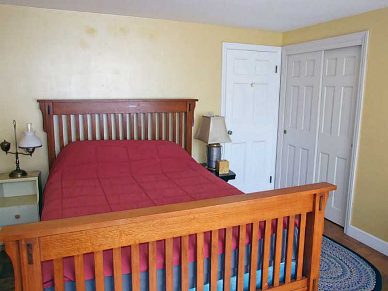 54 Chapin Road Barrington, RI 02806 - Photo 9 of 12 Bedroom. Nice sized children s/spare bedroom