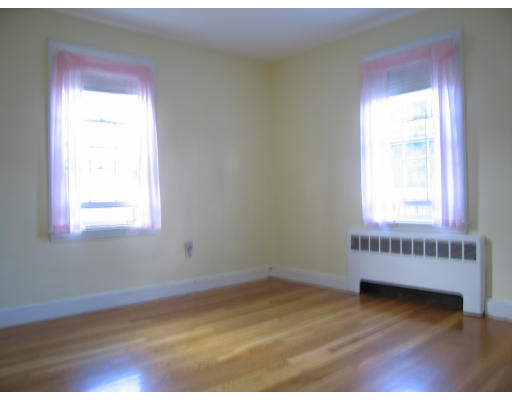 89 Hartwell Road Bedford, MA 01730 - Photo 7 of 14 Gallery Image 7