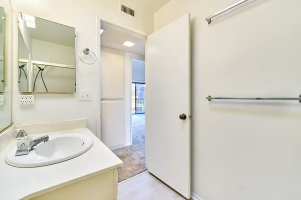 $2,850 | 2420 Los Coyotes Drive, Palm Springs, CA 92264