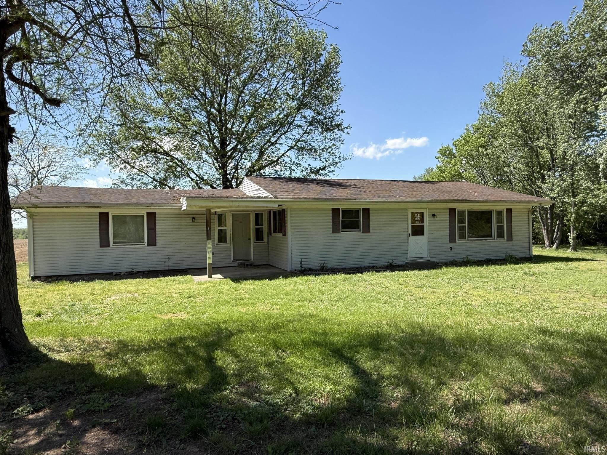 422 Old Plank Road Boonville, IN 47601 - Photo 1 of 18