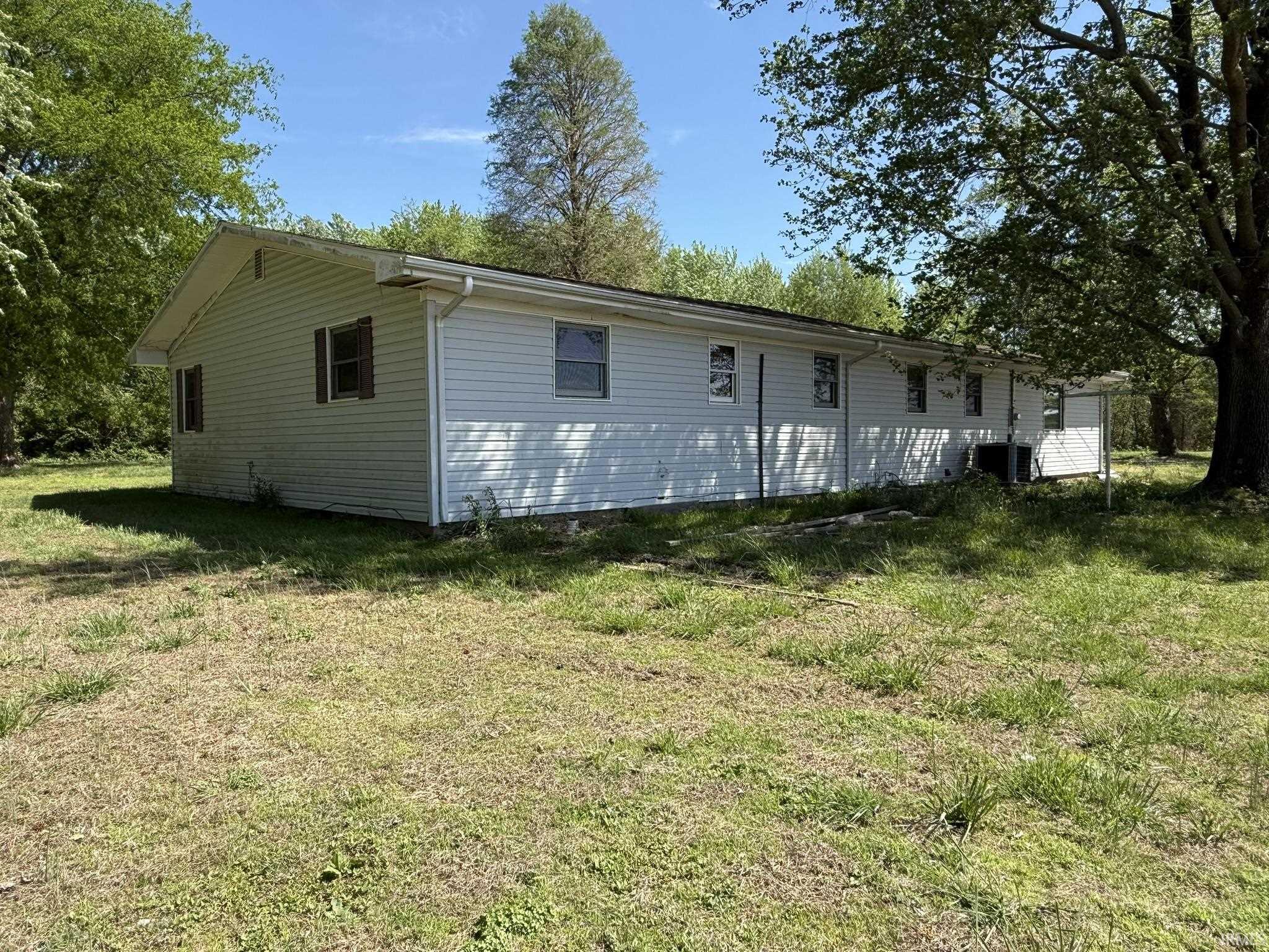422 Old Plank Road Boonville, IN 47601 - Photo 16 of 18