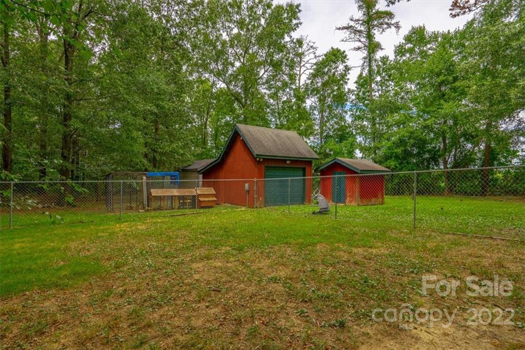 5112 Dudley Road Monroe, NC 28112 - Photo 5 of 39