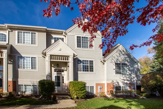 $289,990 | 1436 New Haven Drive, Cary, IL 60013