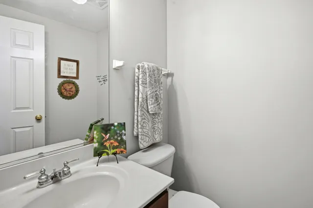 $289,990 | 1436 New Haven Drive, Cary, IL 60013