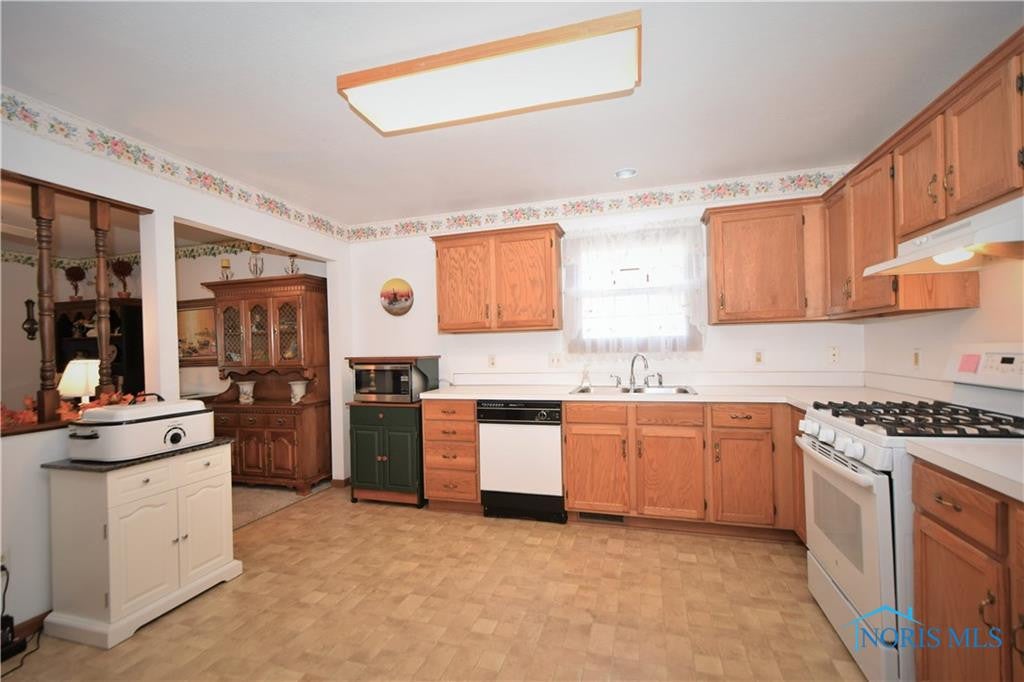 1036 Kinder Road Toledo, OH 43615 - Photo 13 of 30 Gallery Image 13
