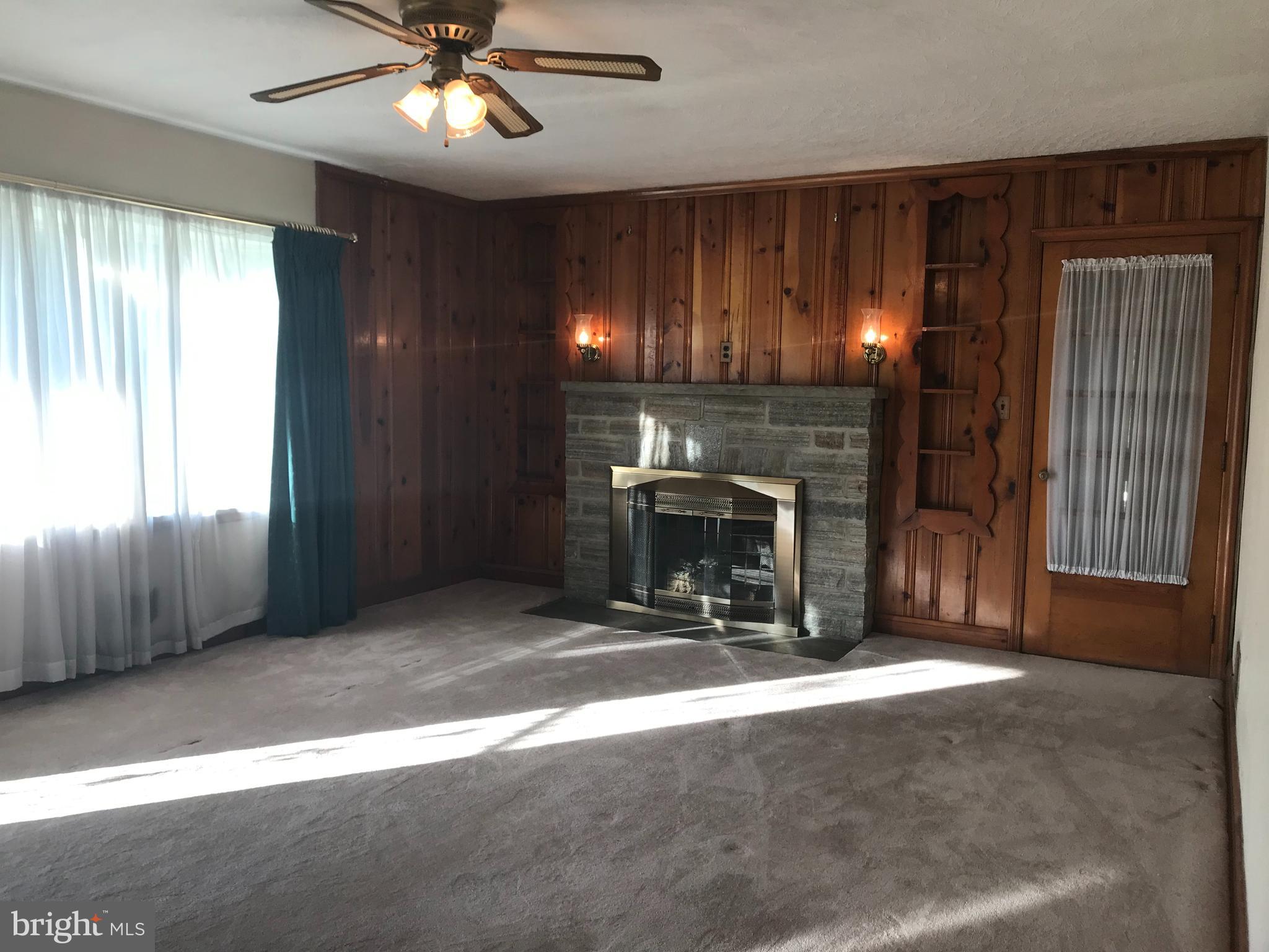 1308 Philadelphia Road Joppa, MD 21085 - Photo 3 of 13 Living Room