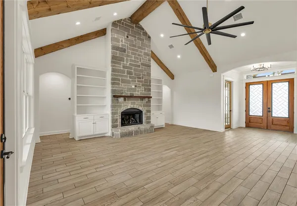 $799,999 | 5683 Mill Water Court, Bryan, TX 77808