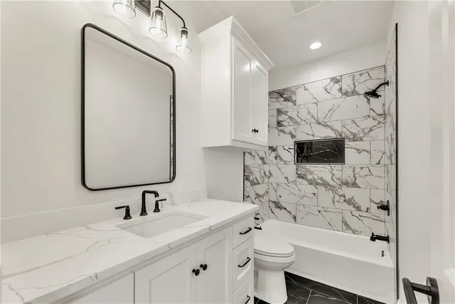 $820,500 | 5683 Mill Water Court, Bryan, TX 77808