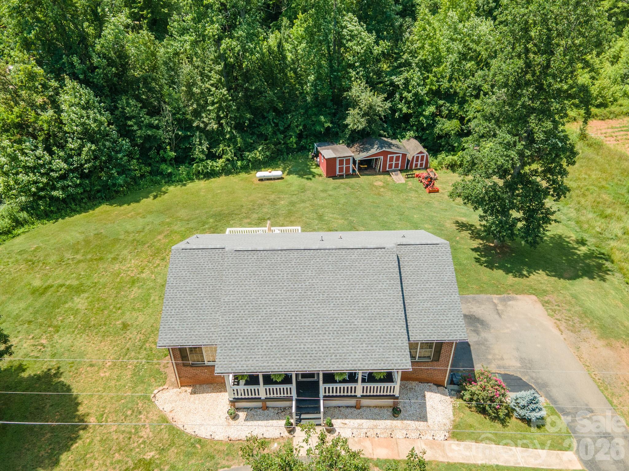 1133 Finger Bridge Road Hickory, NC 28602 - Photo 4 of 43