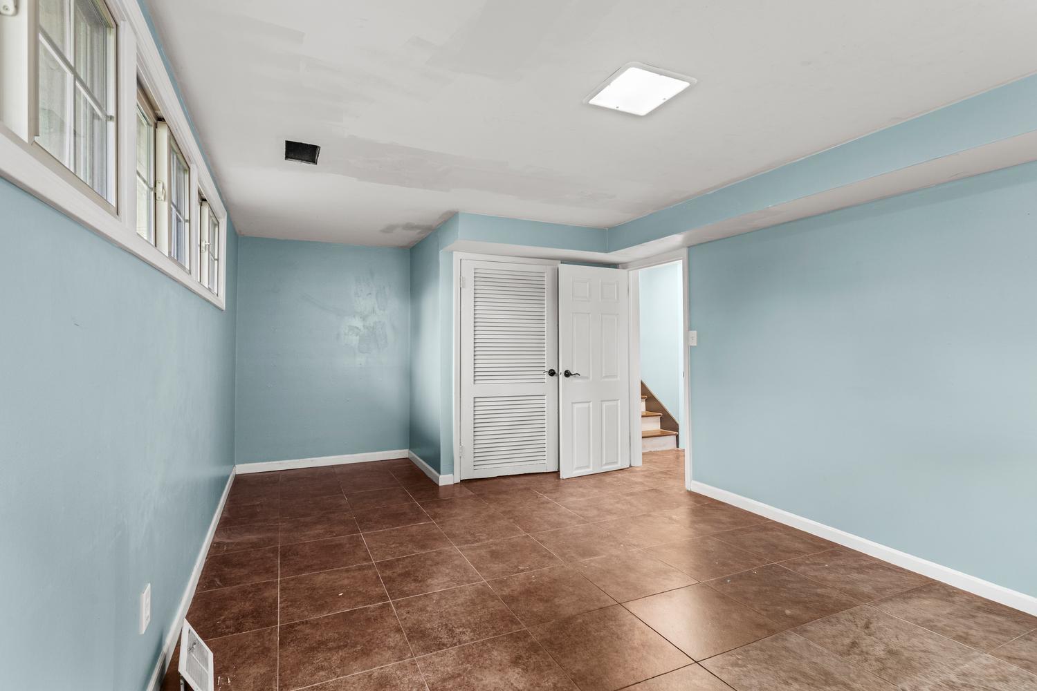 1900 Alder Lane Champaign, IL 61821 - Photo 18 of 26 Gallery Image 18