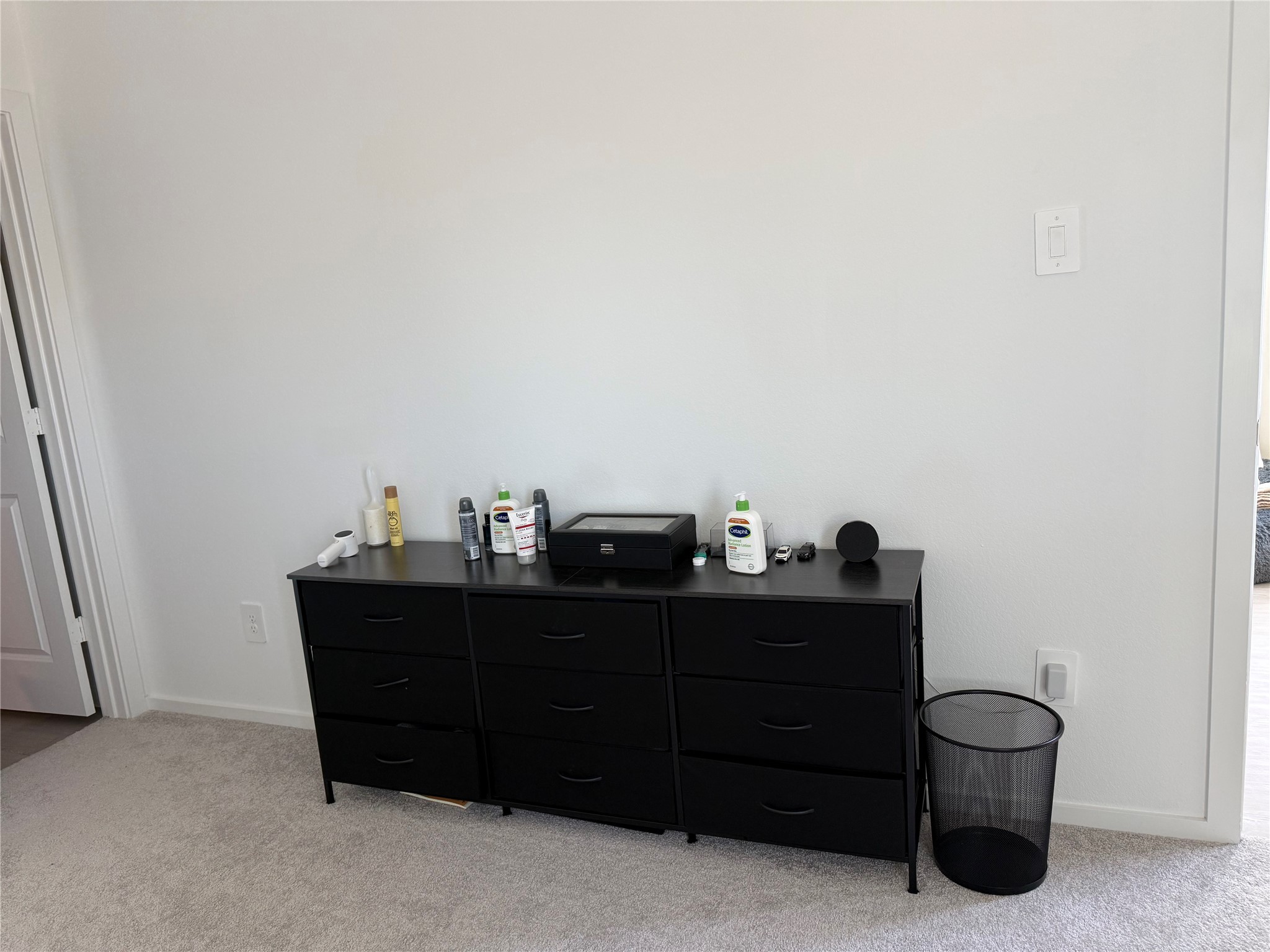 16722 Largetooth Aspen Lane New Caney, TX 77357 - Photo 14 of 37 a view of a chair and table in a room