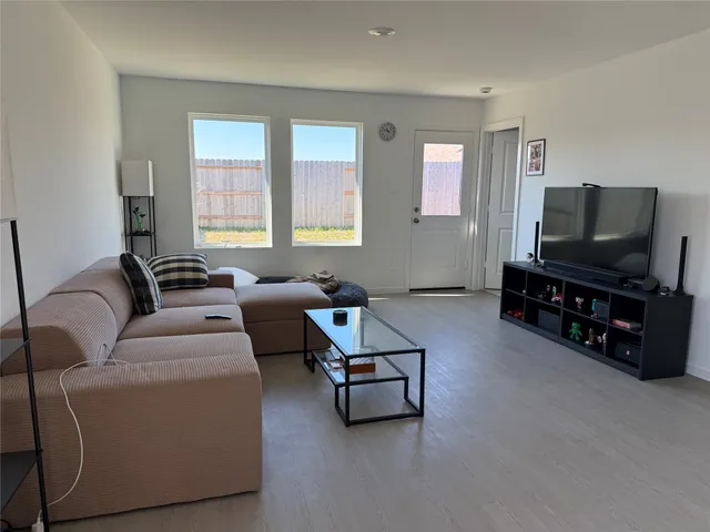 $1,700 | 16722 Largetooth Aspen Lane, New Caney, TX 77357